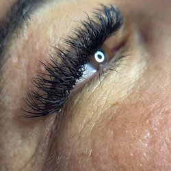 Equilibrium Hair Spa - Eyelashes extensions