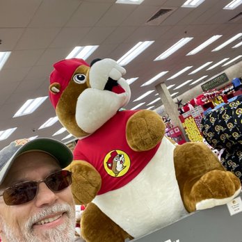 Buc-ee's - Gas Stations Near Me - Baytown, Texas