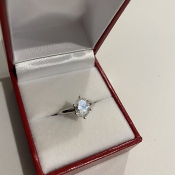 Premier Jewelers - Engagement ring - Jewelry Near Me - Costa Mesa, California Premier Jewelers - Engagement ring - Jewelry Near Me - Costa Mesa, California