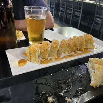 Sushi Kingdom - Crunch roll - Sushi Bars Near Me - Ontario, California Sushi Kingdom - Crunch roll - Sushi Bars Near Me - Ontario, California