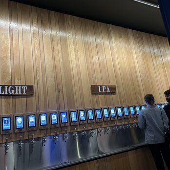 Pour Taproom - Durham - Beer Bar Near Me - Durham, North Carolina