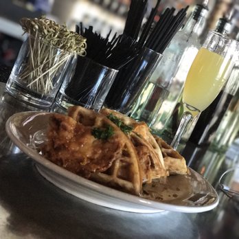 Highline RxR - Chicken and Waffles - American Near Me - Arlington, Virginia