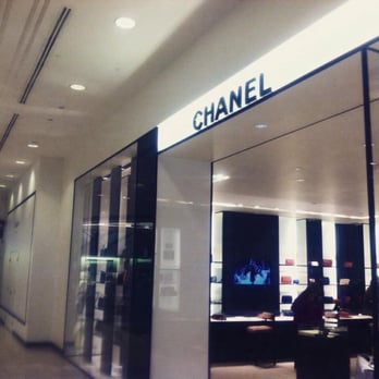Saks Fifth Avenue - Chanel Boutique in Saks - Accessories Near Me - Phoenix, Arizona