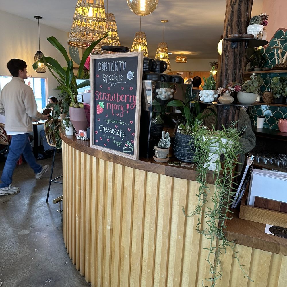 Contento Cafe - Coffee & Tea Near Me - South Salt Lake, Utah