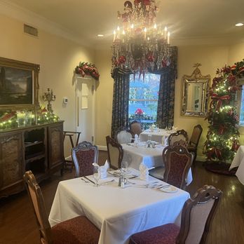 Restaurant506 - One of several cozy rooms in restaurant - New American Near Me - Arlington, Texas Restaurant506 - One of several cozy rooms in restaurant - New American Near Me - Arlington, Texas
