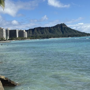 OUTRIGGER Reef Waikiki Beach Resort - Diamond Head view from the Monkeypod - Hotels Near Me - Honolulu, Hawaii OUTRIGGER Reef Waikiki Beach Resort - Diamond Head view from the Monkeypod - Hotels Near Me - Honolulu, Hawaii