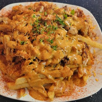 Beirock Wraps - Chicken shawarma fries - Wraps Near Me - Garden City, Michigan Beirock Wraps - Chicken shawarma fries - Wraps Near Me - Garden City, Michigan