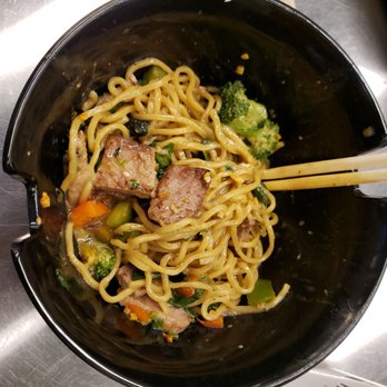 honeygrow - Beef stir fry - Salad Near Me - Marlton, New Jersey