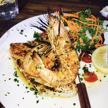 Aumm Aumm - Wine Bars Near Me - North Bergen, New Jersey