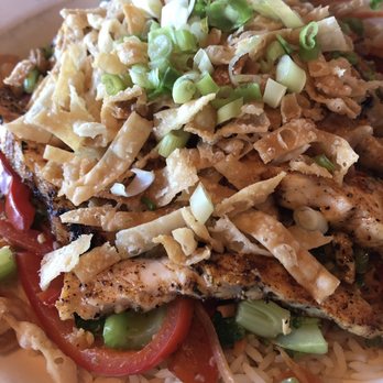 Applebee's Grill + Bar - Chicken wonton stir fry - American Near Me - Northwood, Ohio Applebee's Grill + Bar - Chicken wonton stir fry - American Near Me - Northwood, Ohio