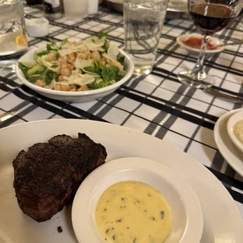 Gibsons Bar & Steakhouse - Filet Mignon* (10 oz) and Caesar Salad - Steakhouses Near Me - Rosemont, Illinois Gibsons Bar & Steakhouse - Filet Mignon* (10 oz) and Caesar Salad - Steakhouses Near Me - Rosemont, Illinois