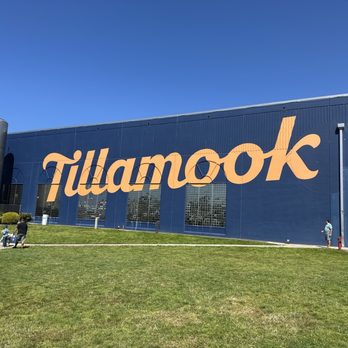 Tillamook Creamery - Cheese Shops Near Me - Tillamook, Oregon