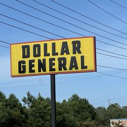 Dollar General - Road signage, July 2025.