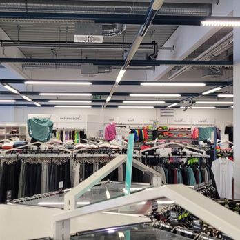 TRIGEMA - Men's Clothing Near Me - Parsdorf, BY