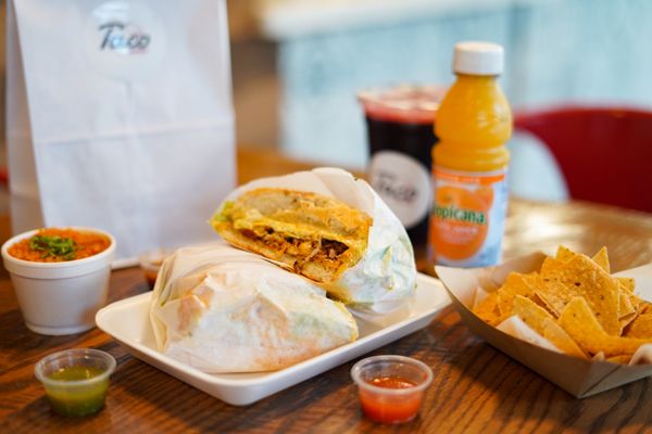 Taco Lounge by null