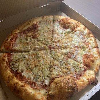 Rickety Cricket Brewing - Garlic onion artichoke pizza - Pizza Near Me - Kingman, Arizona