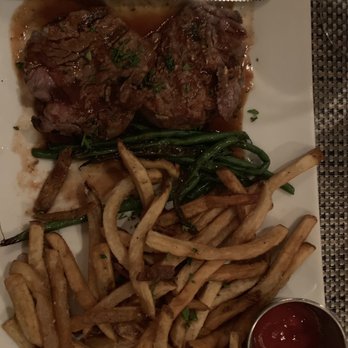 Paris Bistro - Filet mignon 8 oz. - French Near Me - Naperville, Illinois