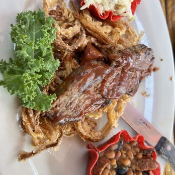 Red's Old 395 Grill - Brisket with slaw and beans - New American Near Me - Carson City, Nevada