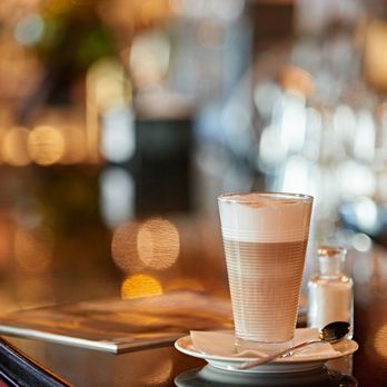 Le Bar - Lounges Near Me - Berlin, BE Le Bar - Lounges Near Me - Berlin, BE