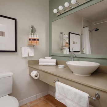 Hotel Avante - Bathroom - Hotels Near Me - Mountain View, California Hotel Avante - Bathroom - Hotels Near Me - Mountain View, California