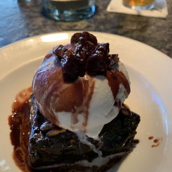 Nick's San Clemente - Brownie Sundae - American Near Me - San Clemente, California
