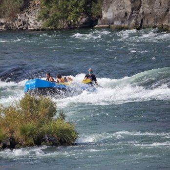 Shaka Rafting - Rafting/Kayaking Near Me - Maupin, Oregon