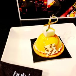 Lemon cheese cake with Parmesan cheese Lemon cheese cake with Parmesan cheese