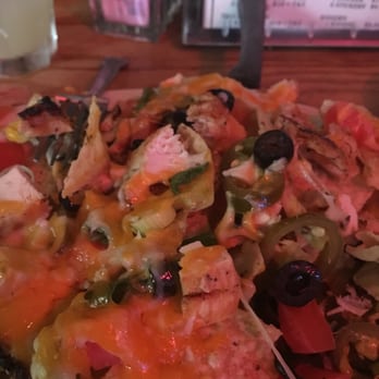 Texas Chili Parlor - Killer Nachos w chicken - American Near Me - Austin, Texas