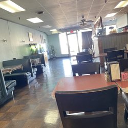 Akropolis Greek Restaurant