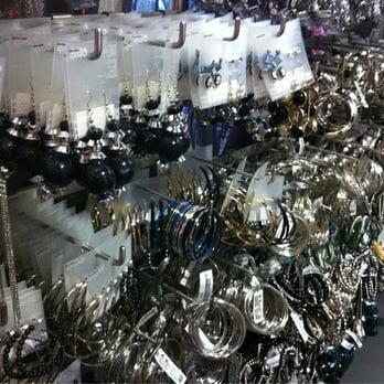 H&M - Time to accessorize!!! - Women's Clothing Near Me - Escondido, California