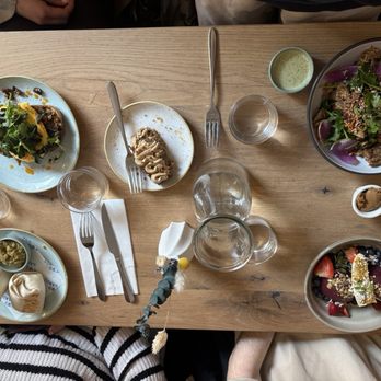 Two Hands - Cafes Near Me - New York, New York Two Hands - Cafes Near Me - New York, New York