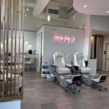 Paint Nail Beauty Spa - Nail Salons Near Me - Pleasanton, California