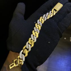 Intrigue Jewelers - Custom made Miami Cuban link bracelet with gold and diamonds.