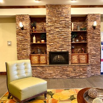 Tesla Supercharger Gallup - Hampton Inn Lobby - EV Charging Stations Near Me - Gallup, New Mexico
