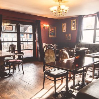 Lock 91 - The Parlour - Cocktail Bars Near Me - Manchester, XGM