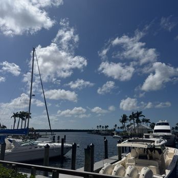 Pinchers - Seafood Near Me - Cape Coral, Florida