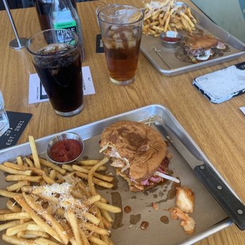Grnd Sqrl - Sqrl burger & chick n sando - Gastropubs Near Me - Twentynine Palms, California Grnd Sqrl - Sqrl burger & chick n sando - Gastropubs Near Me - Twentynine Palms, California
