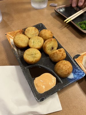 Nijiya Sushi by null