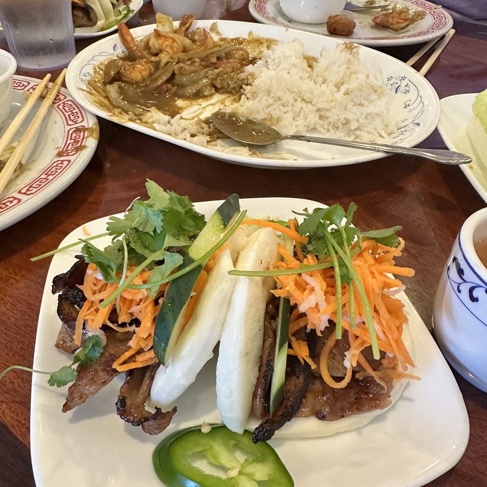 Kim Huong - Lemon grass prawns and pork bao buns - Vietnamese Near Me - Salem, Oregon