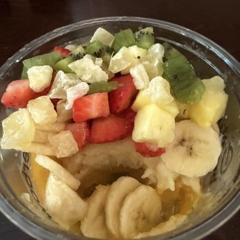 everbowl - Pineapple and mango base with strawberry banana, kiwi, pineapple, and dried pineapple - Acai Bowls Near Me - Carlsbad, California