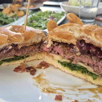 Murrayhill Taphouse - Apple and fig burger medium rare - Beer Bar Near Me - Beaverton, Oregon Murrayhill Taphouse - Apple and fig burger medium rare - Beer Bar Near Me - Beaverton, Oregon