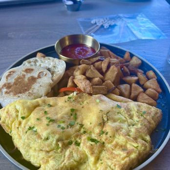 Junior Restaurant - Omelette platter - Lounges Near Me - Roseville, California Junior Restaurant - Omelette platter - Lounges Near Me - Roseville, California