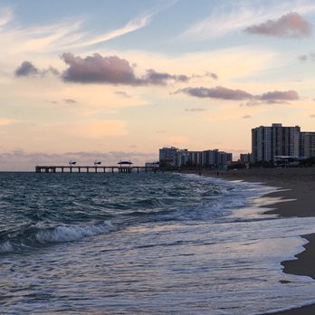 Pompano Beach - Pompano Beach Pier - Beaches Near Me - Pompano Beach, Florida