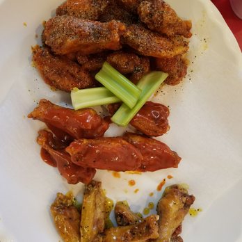 Wings 101 - 20 Wings ... Hottt, Hot Honey Garlic and Lemon Pepper. - Salad Near Me - Atlanta, Georgia Wings 101 - 20 Wings ... Hottt, Hot Honey Garlic and Lemon Pepper. - Salad Near Me - Atlanta, Georgia