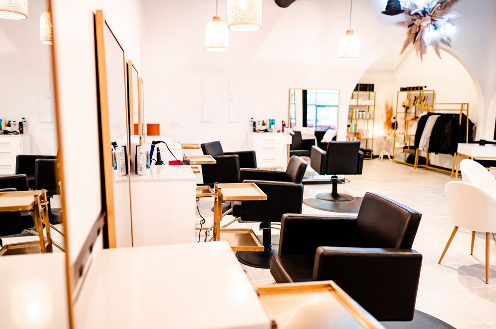 STUDIO YOU SALON & DAY SPA Updated October 2024 39 N Walnut St