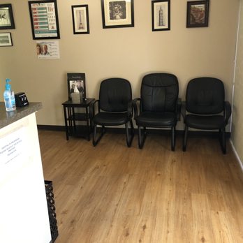 Sonora Hearing Care - Front lobby area with new flooring - Audiologist Near Me - Tucson, Arizona