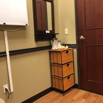 Austin Neurosurgical Institute - Nice, clean and neat exam rooms! - Spine Surgeons Near Me - Austin, Texas Austin Neurosurgical Institute - Nice, clean and neat exam rooms! - Spine Surgeons Near Me - Austin, Texas