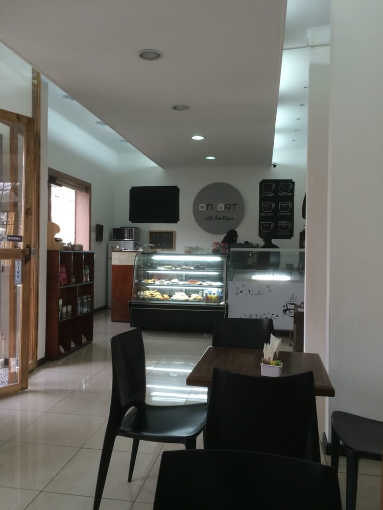 On Art Café Boutique