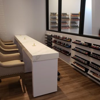 Ohlala Nails Boutique - Nail Salons Near Me - Fulshear, Texas