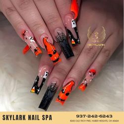 Skylark Nail Spa